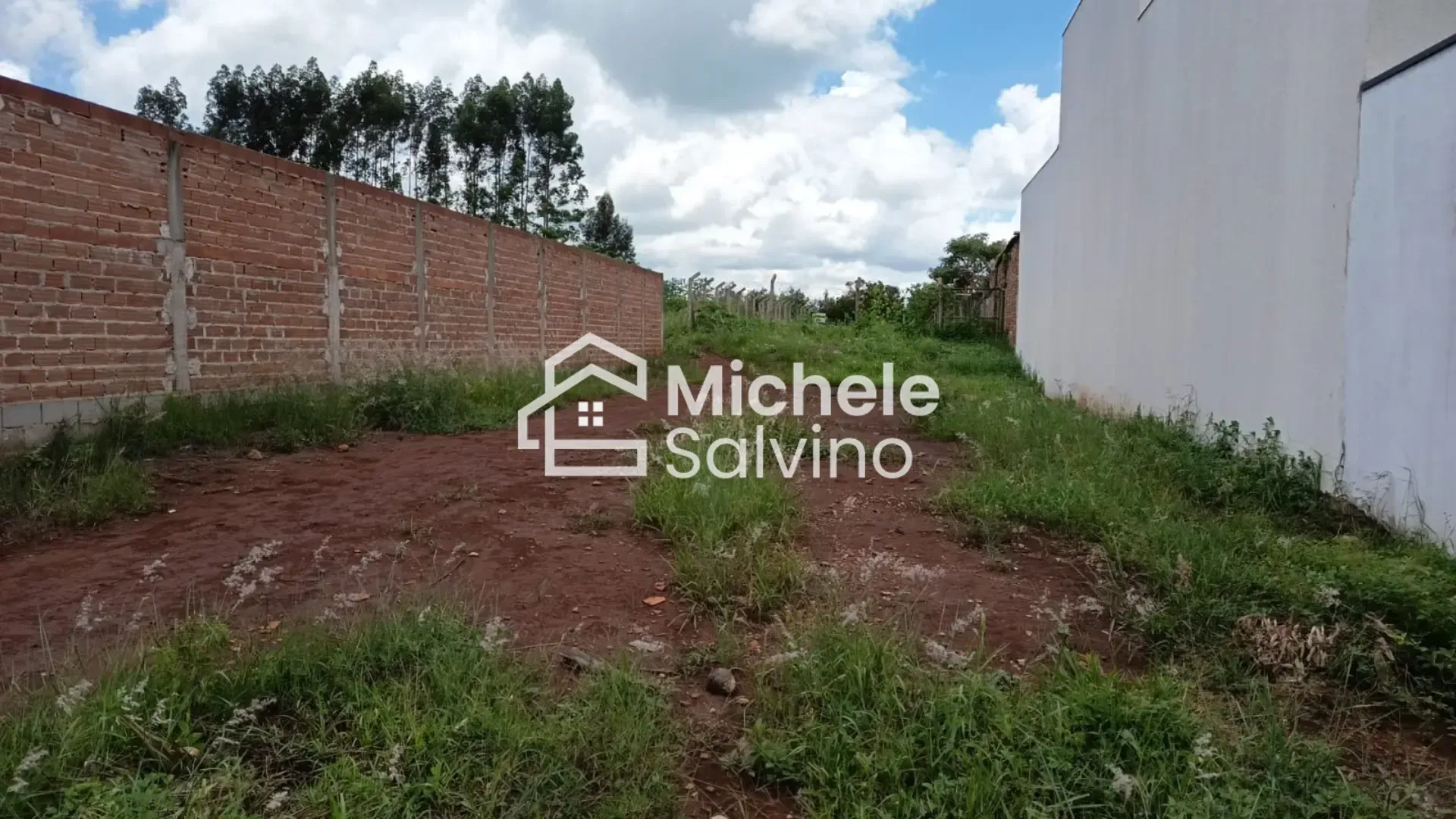 Terreno à venda no bairro Flamboyant, em Pradópolis
