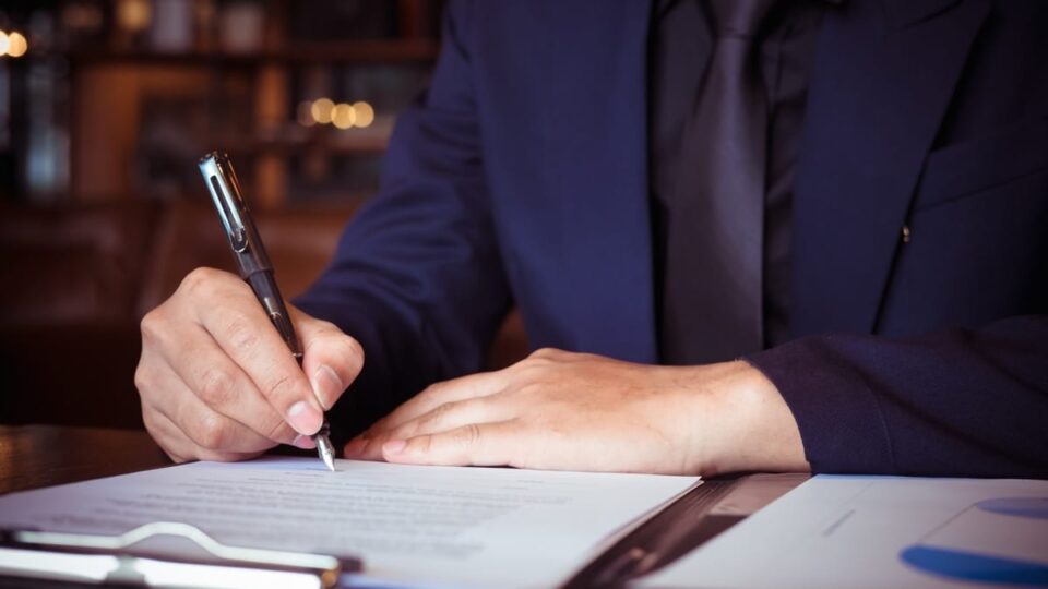 Modelo de contrato de compra e venda para copiar