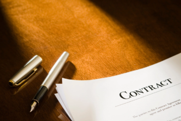 Modelo simples para contrato de compra e venda de imóvel residencial