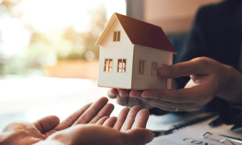 Comprar imóveis em leilão vale a pena Veja vantagens e riscos