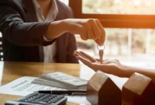 Imobiliária em Pradópolis, com a especialista Michele Salvino, ajudando você a encontrar o imóvel ideal