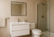 Por que todo mundo está falando sobre banheiros sem azulejos (e querendo copiar essa ideia)